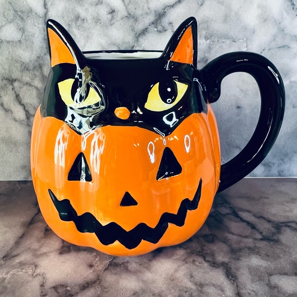 Halloween Large Ceramic Jack o Lantern Shaped Mug with Black Cat Peeking Inside - Picture 2 of 6